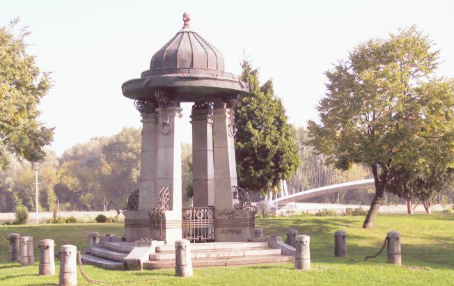 osijek__secesijski_zdenac-tender
